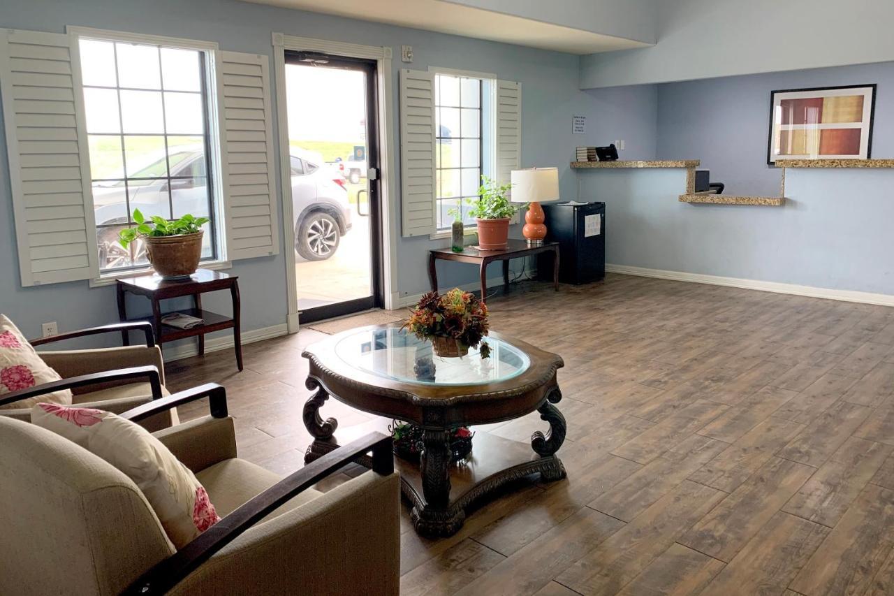 Oyo Hotel Pearsall I-35 West Εξωτερικό φωτογραφία