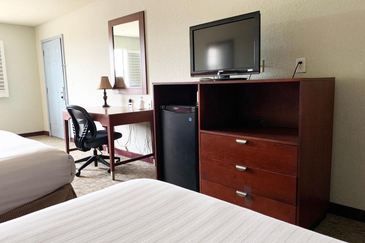 Oyo Hotel Pearsall I-35 West Εξωτερικό φωτογραφία