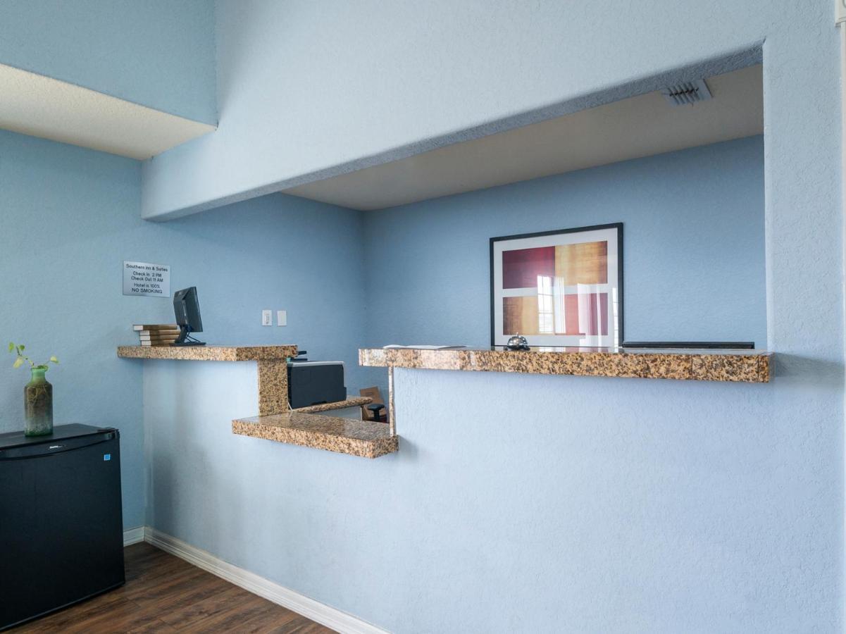 Oyo Hotel Pearsall I-35 West Εξωτερικό φωτογραφία