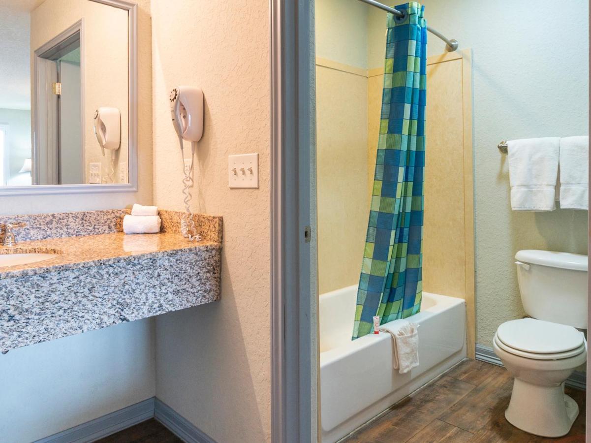 Oyo Hotel Pearsall I-35 West Εξωτερικό φωτογραφία